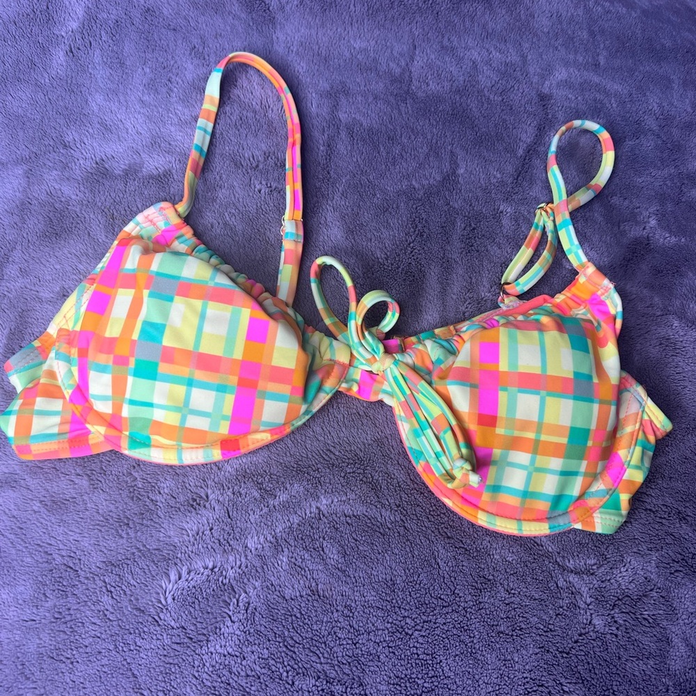 Color Graphic Bikini Top
